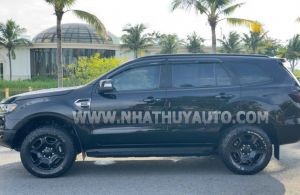 Xe Ford Everest Ambiente 2.2L 4x2 MT 2018