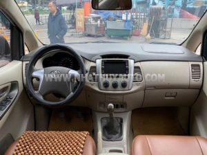 Xe Toyota Innova 2.0E 2016