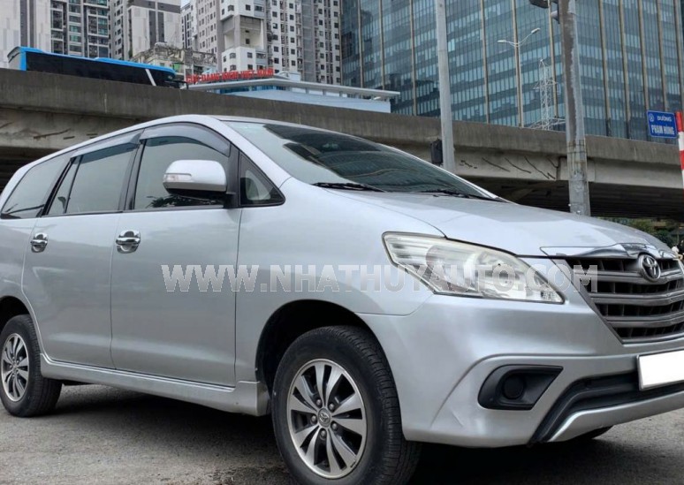 Toyota Innova 2.0E 2016