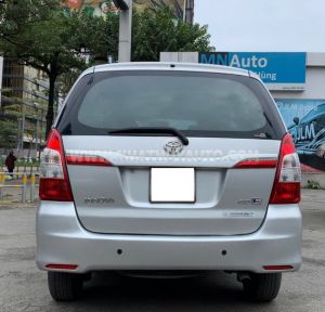 Xe Toyota Innova 2.0E 2016