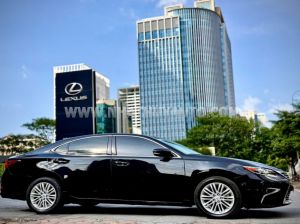 Xe Lexus ES 250 2016